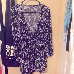 Lane Bryant navy blue floral surplice peplum top 18/20